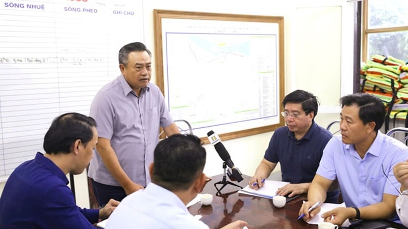 chủ tịch hà nội yêu cầu quận bắc từ liêm ứng trực triệt để canh đê 24 24h hình ảnh 3 chu tich ha noi yeu cau quan bac tu liem ung truc triet de canh de 24 24h hinh anh 3