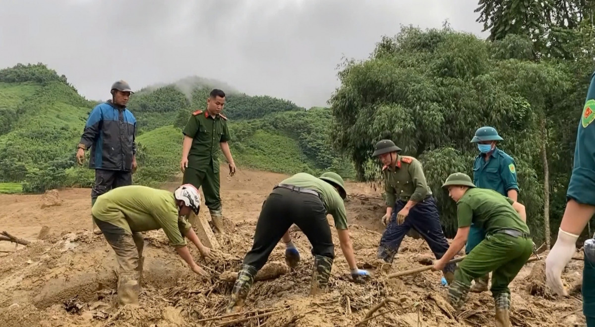 cap nhat xac dinh vi tri, so do va phuong an tim kiem nan nhan vung lu quet lang nu hinh anh 25