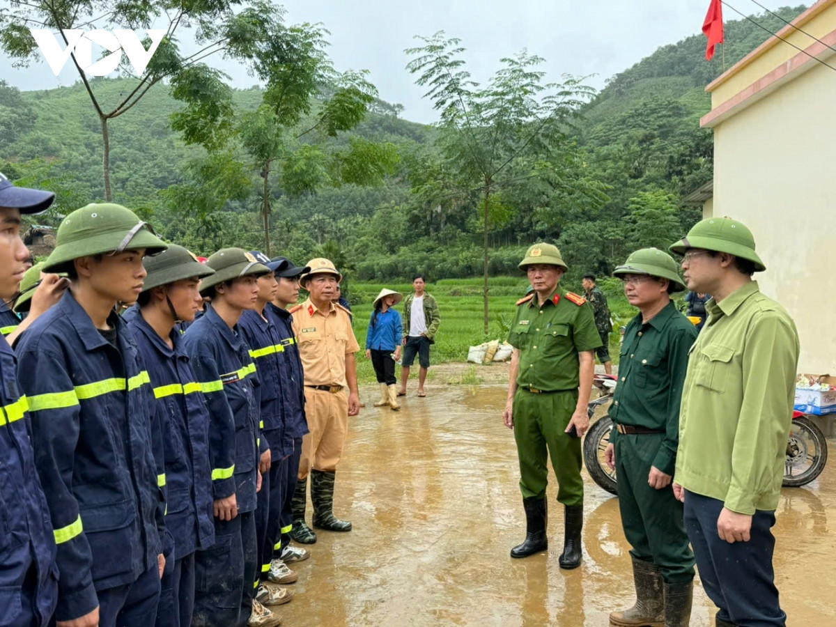 cap nhat xac dinh vi tri, so do va phuong an tim kiem nan nhan vung lu quet lang nu hinh anh 2