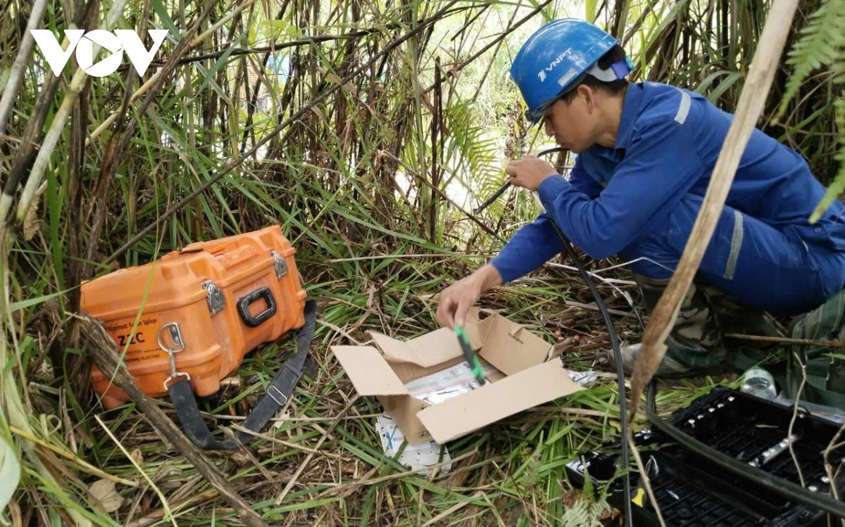 vi sao nhieu nguoi vung lu yen bai khong the ket noi dien thoai khi bao hinh anh 2