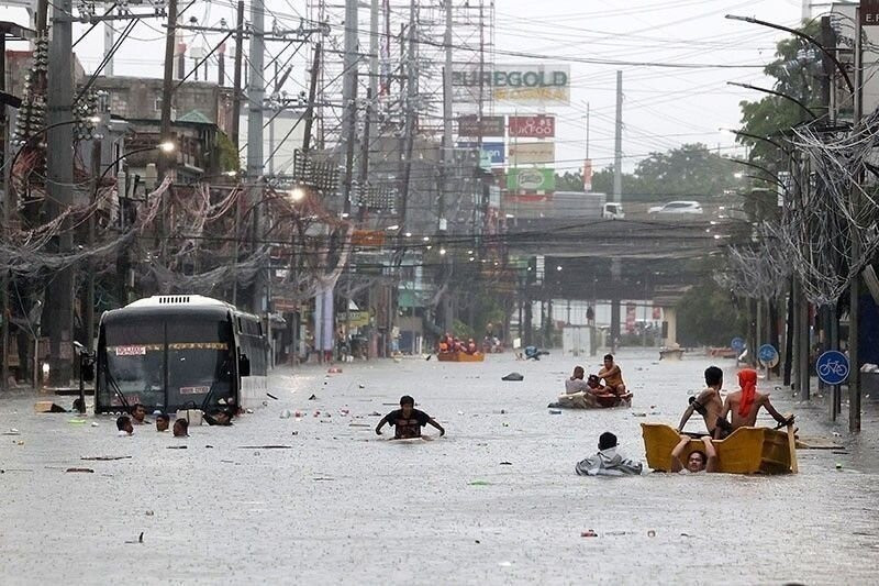 Philippines đang trải qua mùa mưa bão với tình trạng lụt lội thường xuyên xảy ra. (Ảnh: Star)