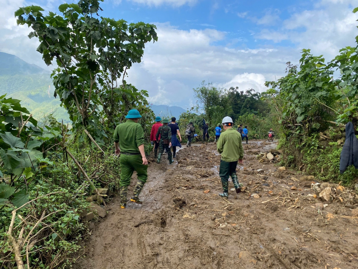 cuu tro bao lu Ung dung cong nghe de tranh tinh trang manh ai nay lam hinh anh 1