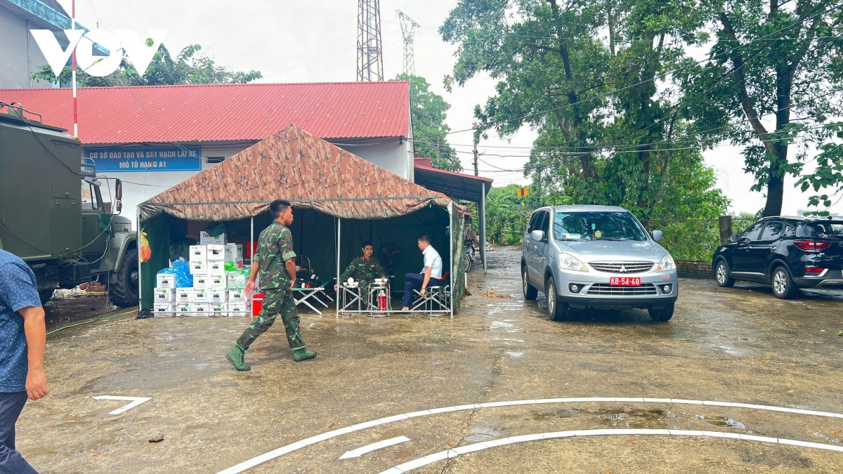 phu tho lap to thuong truc cap cuu, chuan bi lam cau phao gan cau phong chau hinh anh 9