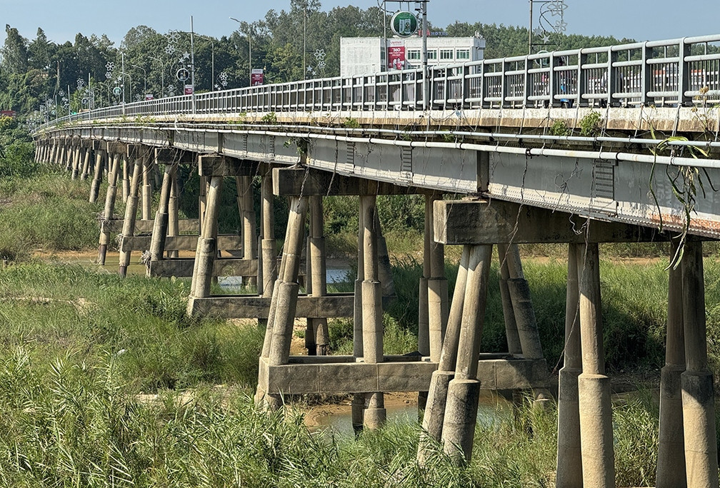 quang ngai se dong cau tra khuc 1 neu nuoc lu len tren bao dong 2 hinh anh 3