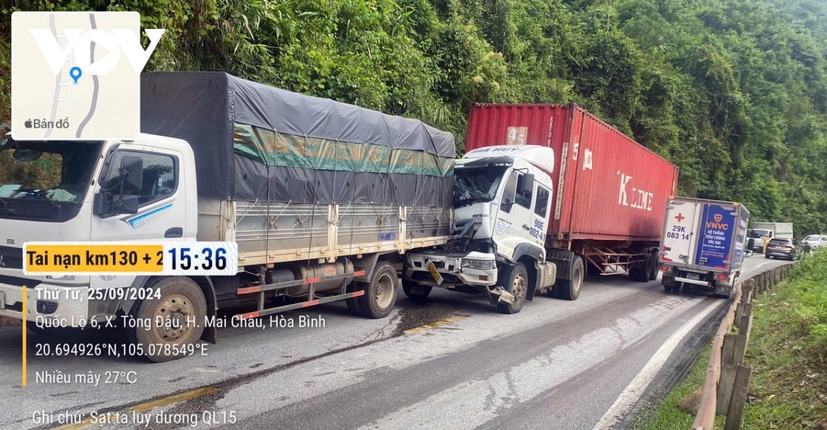 tai nan lien hoan khien 2 nguoi bi thuong, giao thong bi un u tai quoc lo 6 hinh anh 1