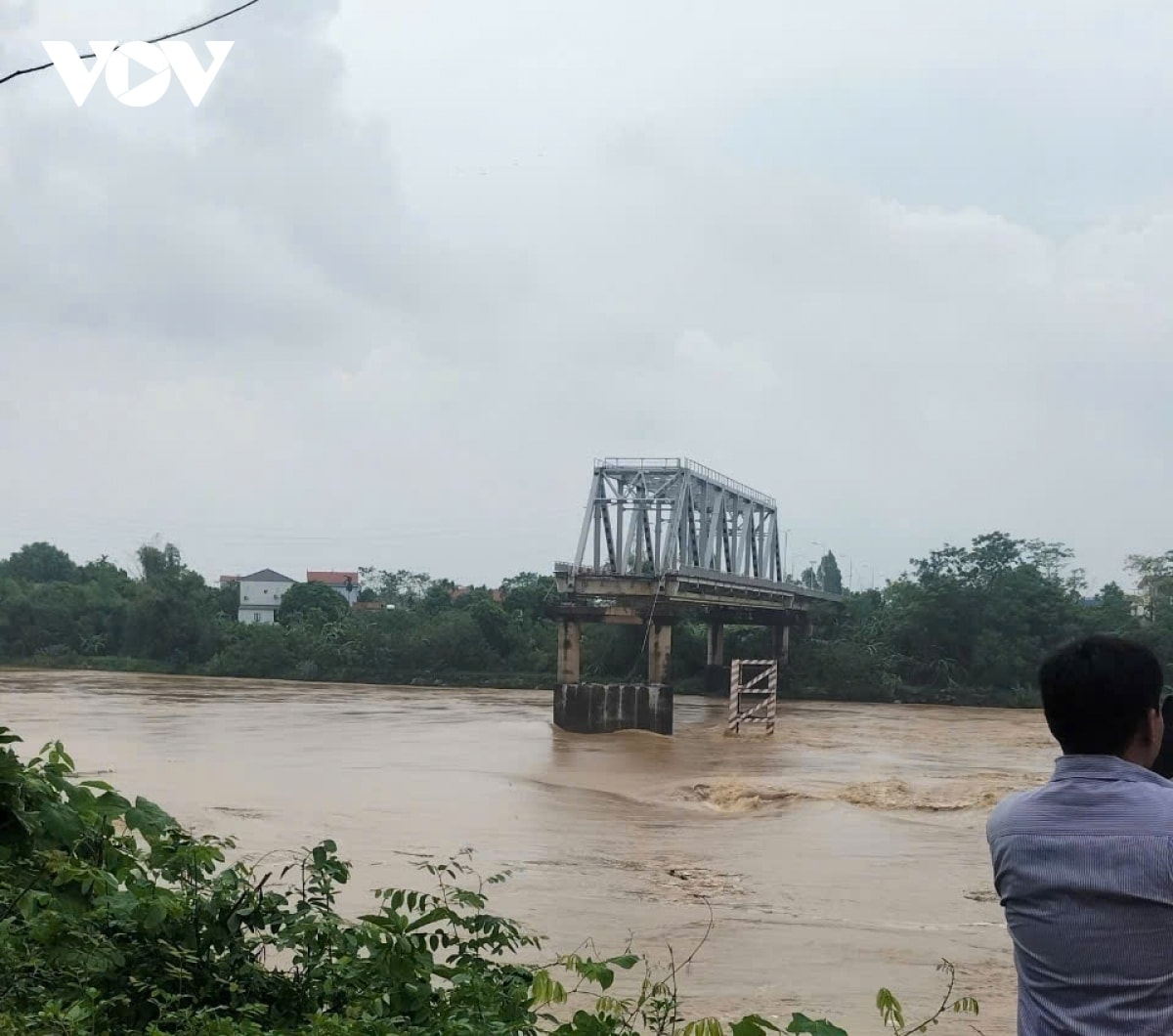 phu tho de nghi bo sung nguoi nhai tim nan nhan vu sap cau phong chau hinh anh 2