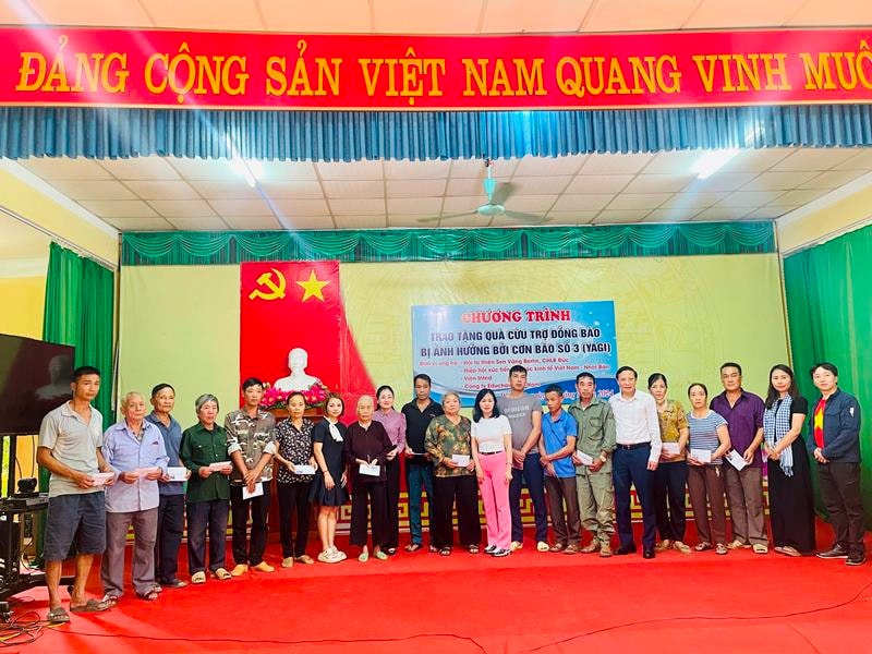 Kiều bào đến với bà con vùng lũ Phú Thọ và Tuyên Quang - ảnh 14