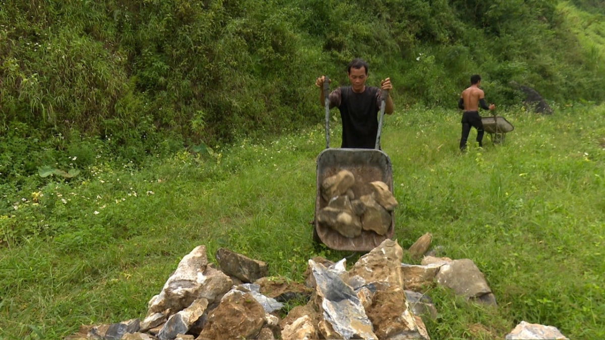 cac ho bi lu cuon troi nha o huyen meo vac, ha giang khoi cong xay nha moi hinh anh 2