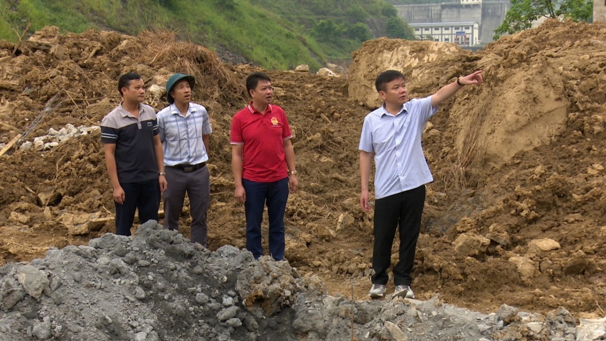 cac ho bi lu cuon troi nha o huyen meo vac, ha giang khoi cong xay nha moi hinh anh 1