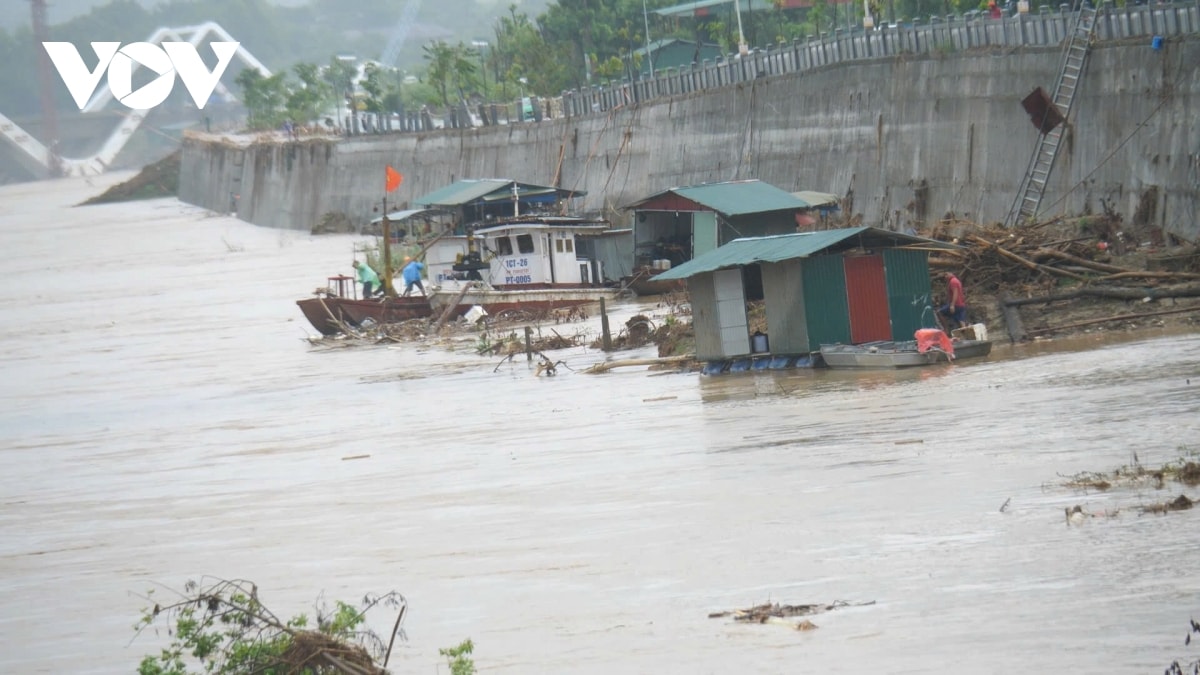 mua lon suot dem, nhieu noi o lao cai sat lo, ngap lut hinh anh 3