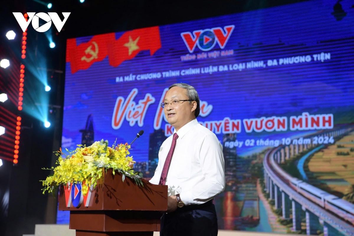  viet nam ky nguyen vuon minh ket noi nhung trai tim yeu nuoc, nang long vi to quoc hinh anh 1