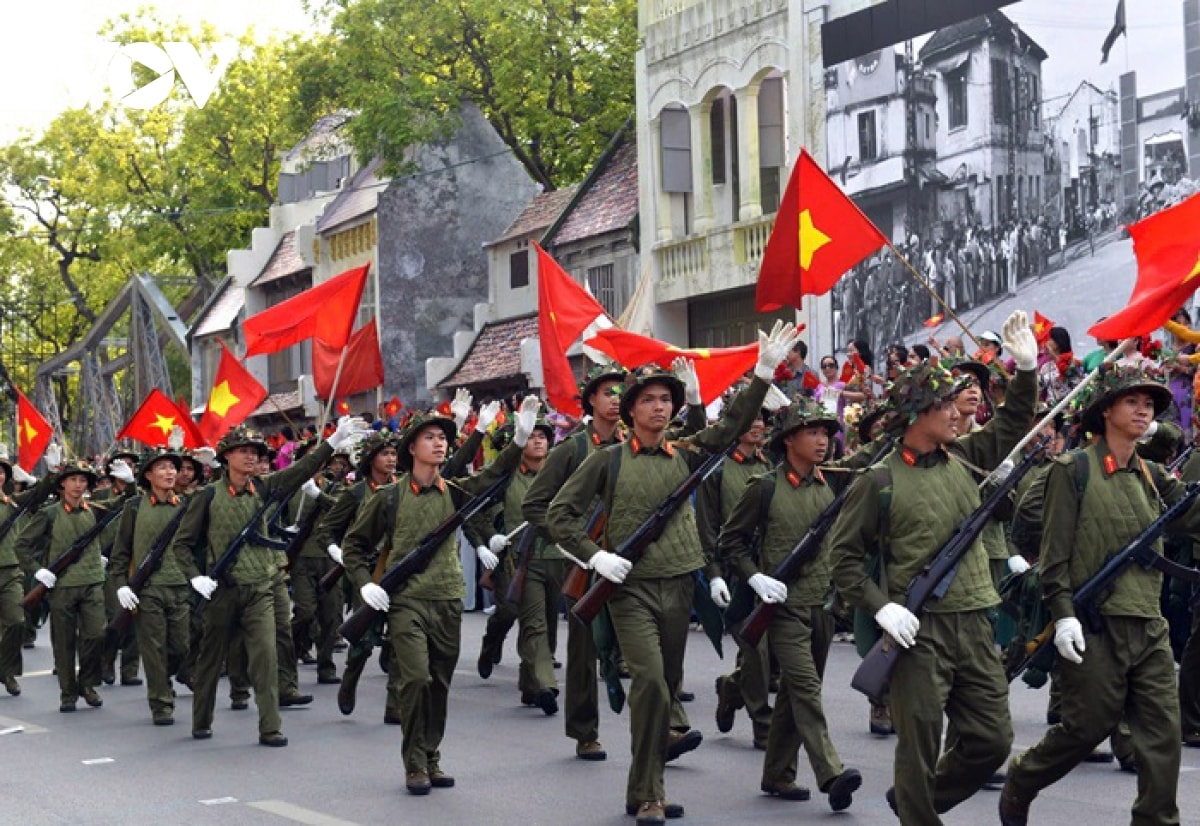 man trinh dien hoanh trang cua 8.000 nguoi trong ngay hoi van hoa vi hoa binh hinh anh 12