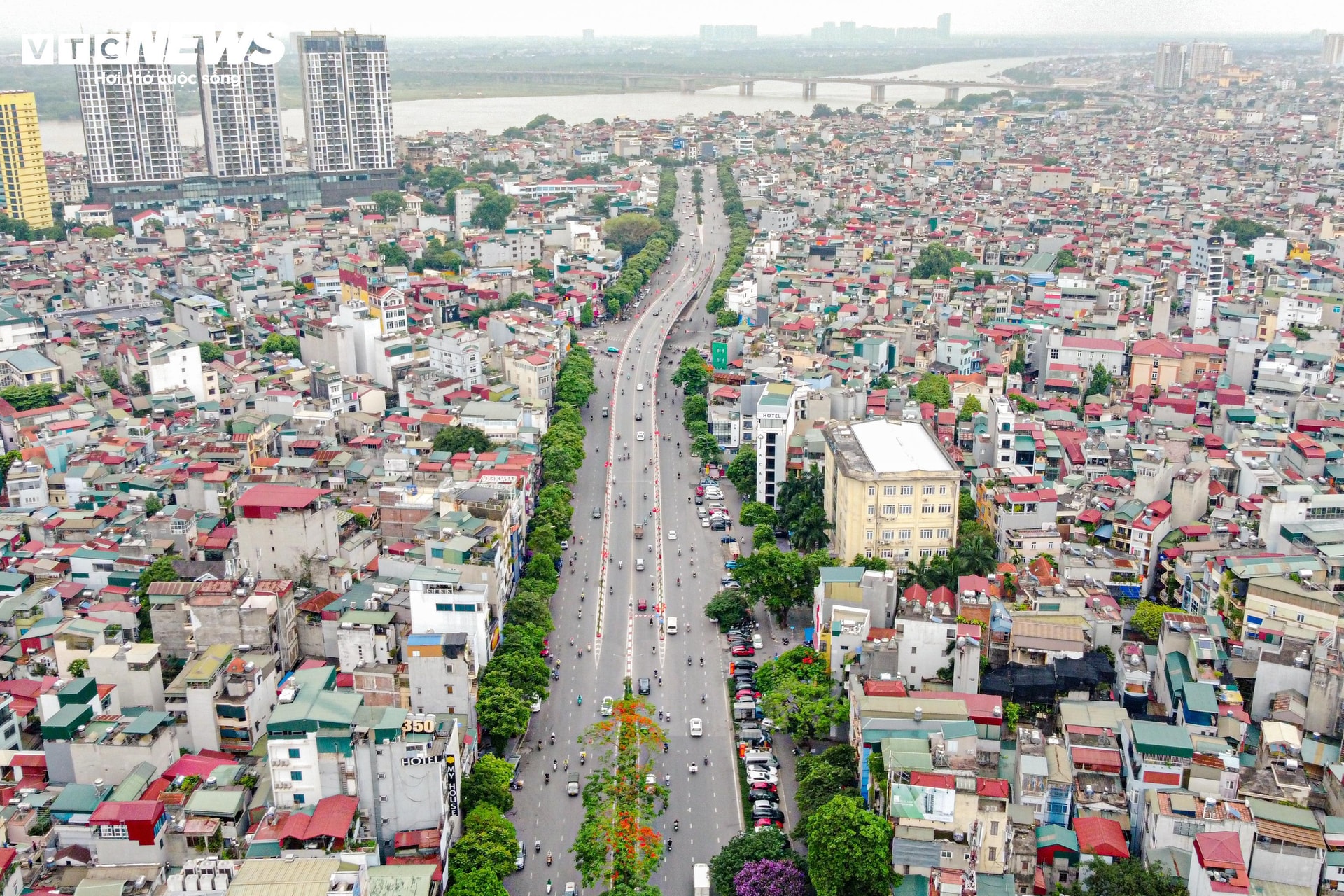 Theo các chuyên gia, đánh thuế không phải là biện pháp duy nhất để kiểm soát thị trường bất động sản. (Ảnh minh họa: Minh Đức)