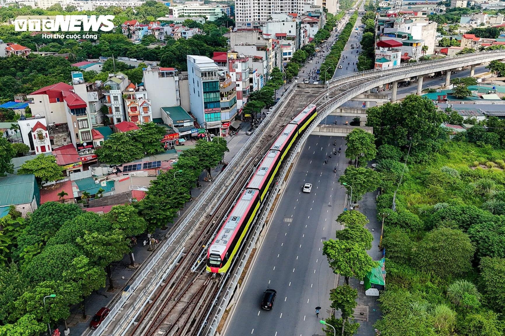 Hà Nội vươn mình mạnh mẽ: Dấu ấn từ những công trình hiện đại - 14