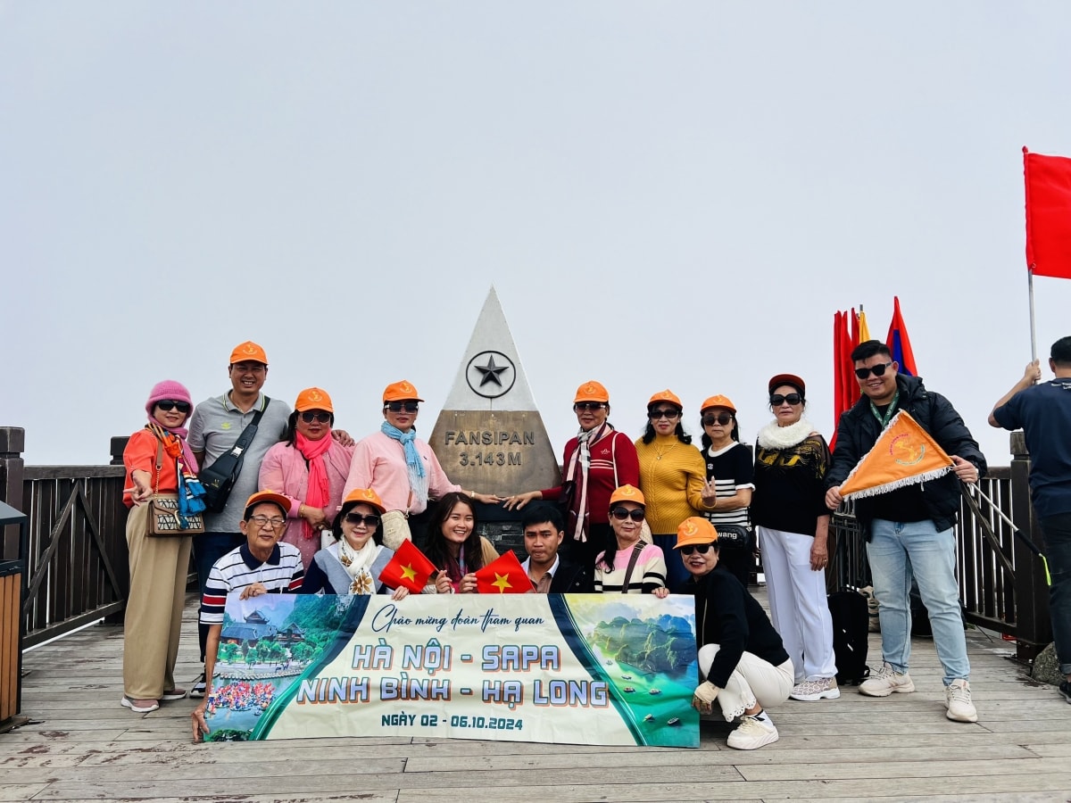 du khach tap nap tro lai cac tuyen du lich Dong bac - tay bac hinh anh 1