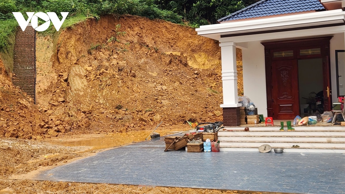 bạt mái taluy, xử lý sạt lở ở yên bái còn nhiều gian nan hình ảnh 12 bat mai taluy, xu ly sat lo o yen bai con nhieu gian nan hinh anh 12