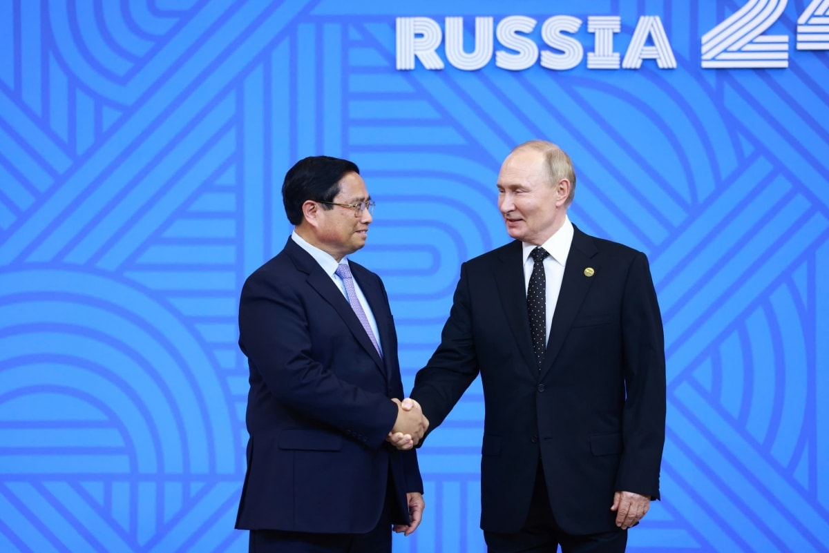 tổng thống nga vladimir putin chủ trì lễ đón và chiêu đãi hội nghị brics và brics hình ảnh 1 tong thong nga vladimir putin chu tri le don va chieu dai hoi nghi brics va brics hinh anh 1