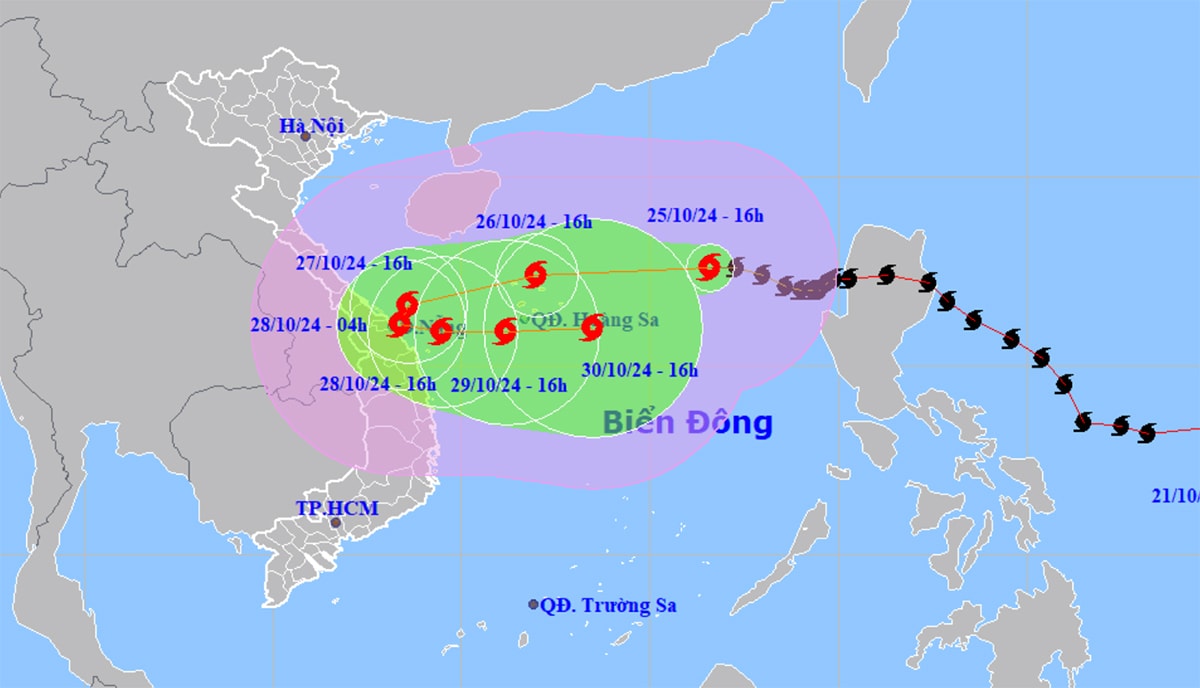 Tác động của bão số 6, miền Trung mưa lớn diện rộng từ đêm 26/10 đến ngày 28/10, có nơi lượng mưa trên 700 mm. (Nguồn: NCHMF)