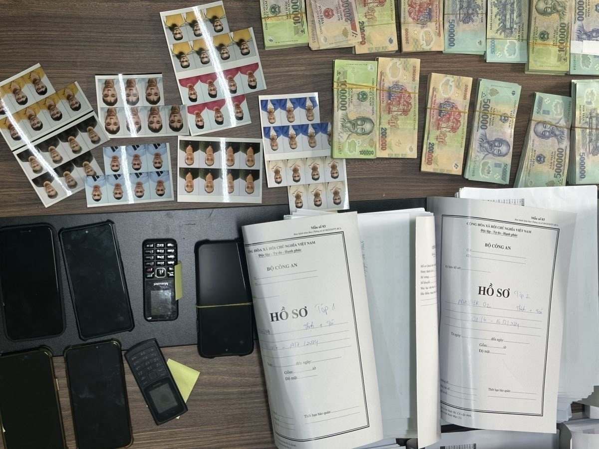 triệt phá đường dây cá độ bóng đá, cho vay lãi nặng với quy mô hơn 500 tỷ đồng hình ảnh 3 triet pha duong day ca do bong da, cho vay lai nang voi quy mo hon 500 ty dong hinh anh 3