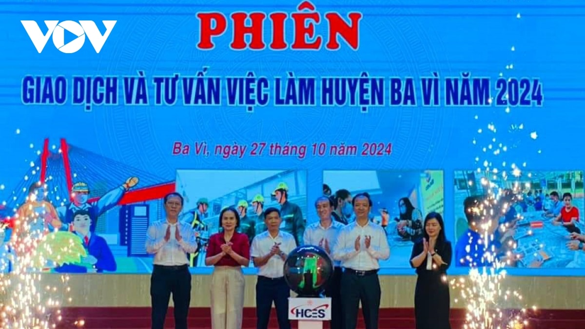 ha noi tuyen dung gan 2.500 vi tri viec lam, xuat khau lao dong va hoc nghe hinh anh 1