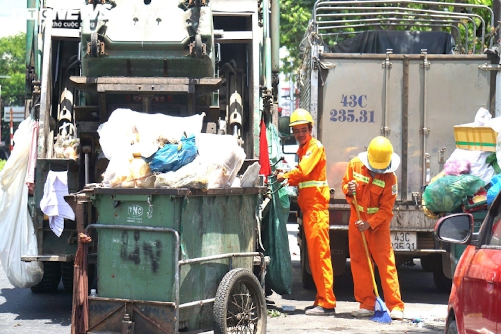 Có 10 trường hợp bị loại trừ mà người lao động rơi vào sẽ không được xét hưởng trợ cấp thất nghiệp. (Ảnh: Xuân Tiến)