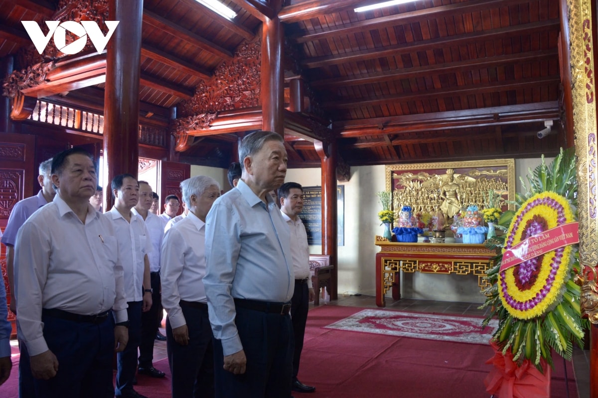 tong bi thu khac phuc bieu hien o gan dan nhung khong hieu tam tu cua dan hinh anh 5