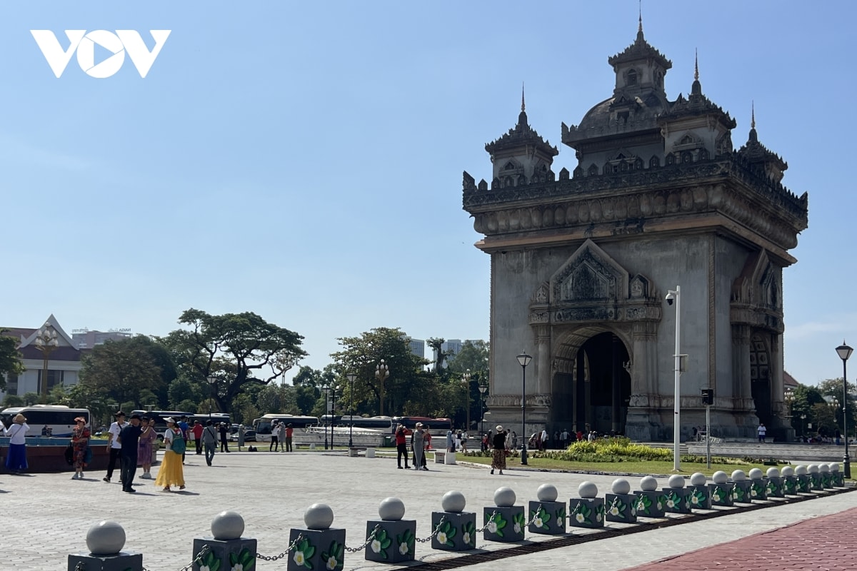 du lịch lào tiếp tục tăng trưởng ấn tượng hình ảnh 1 du lich lao tiep tuc tang truong an tuong hinh anh 1