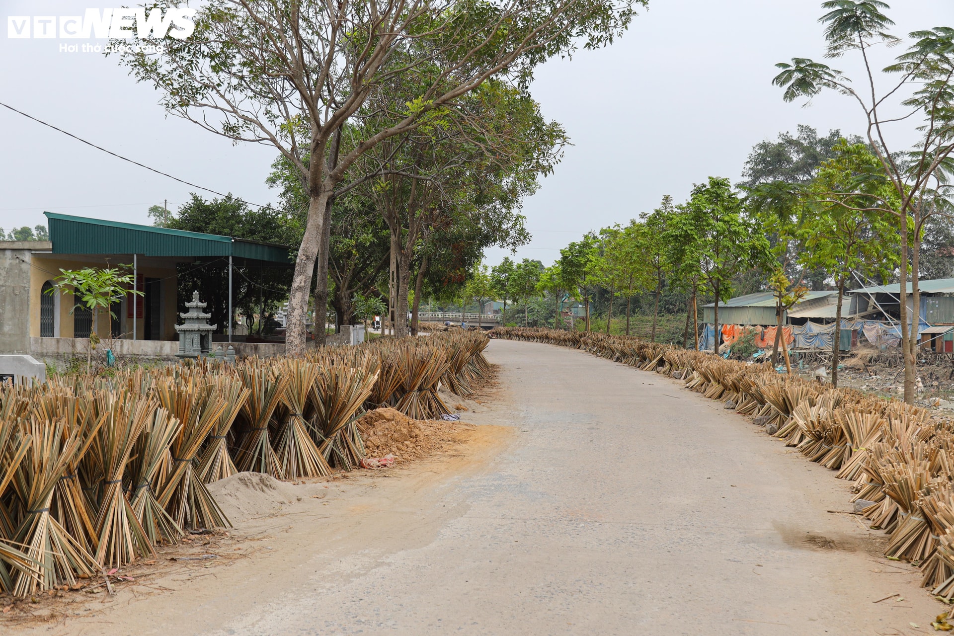 Làng hương cổ hơn 100 năm tuổi ở Hà Nội tất bật vào vụ Tết - 3