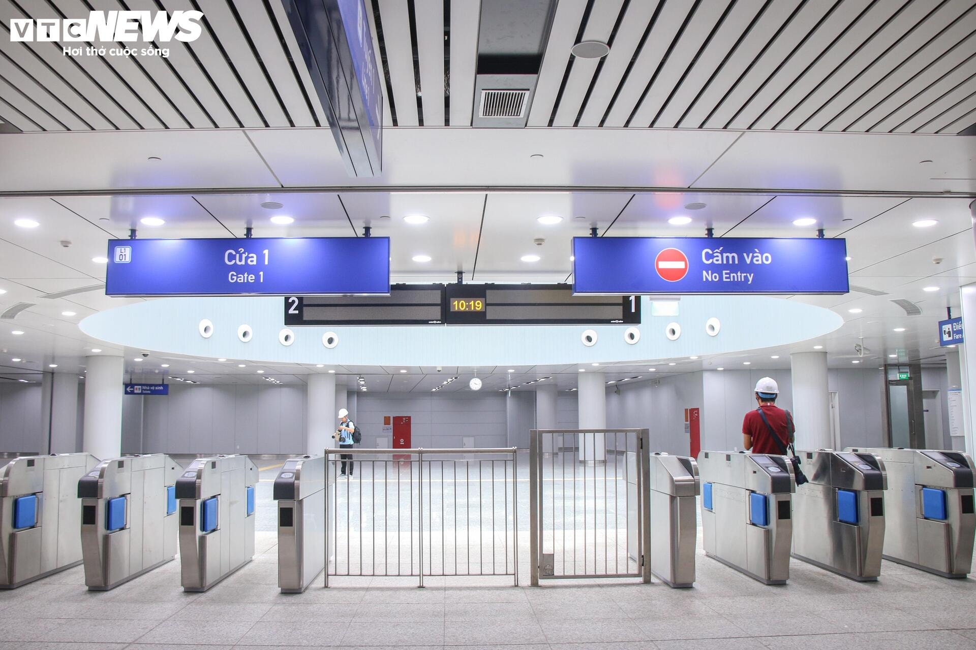 Cận cảnh ga ngầm lớn nhất Metro 1 TP.HCM trước ngày vận hành thương mại - 7