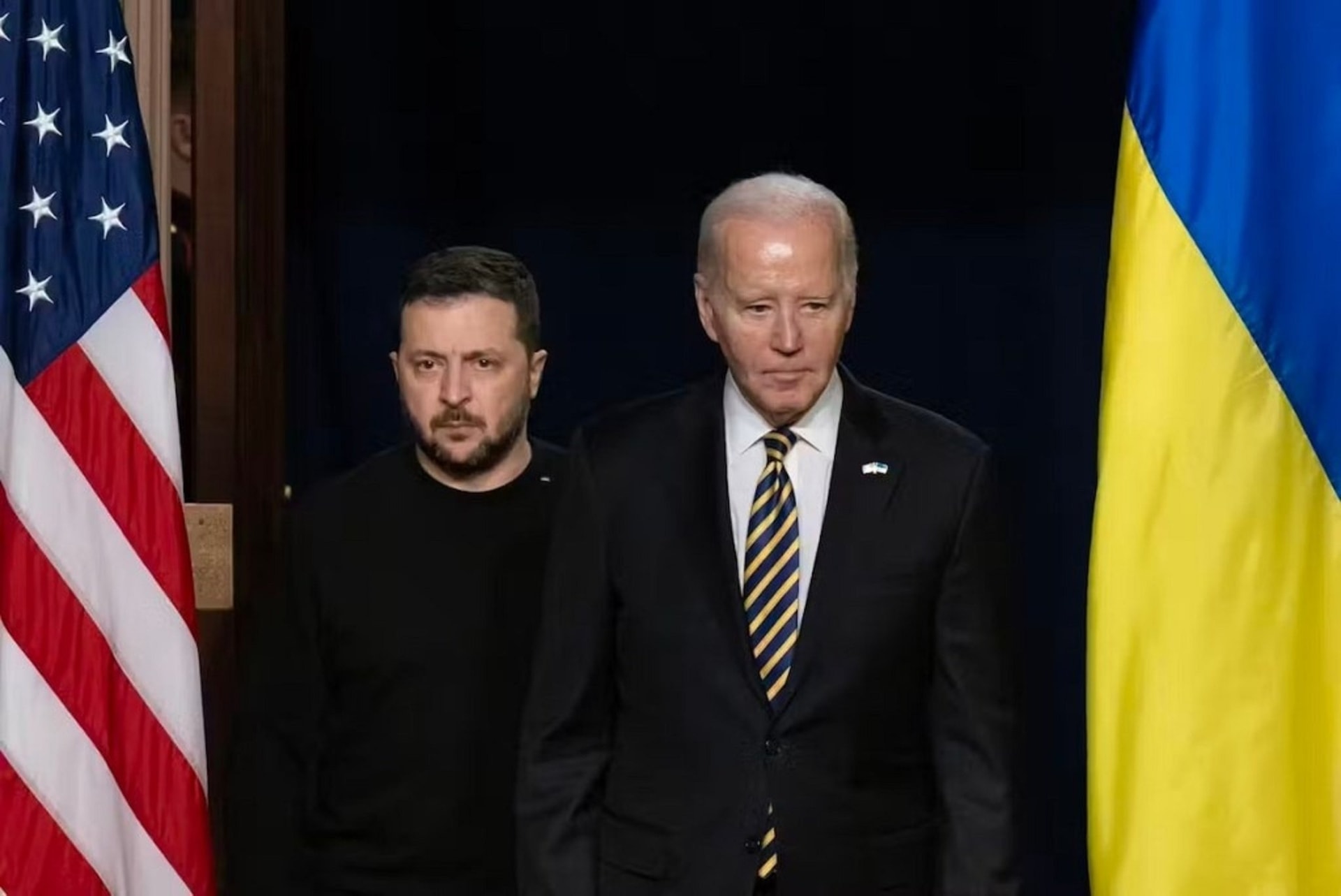 Tổng thống Ukraine Zelensky và Tổng thống Mỹ Biden.