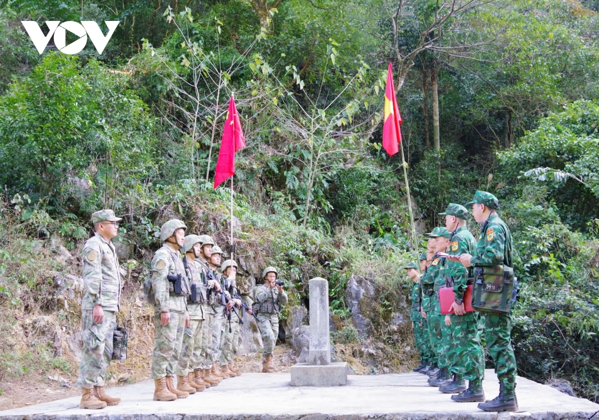 tuần tra song phương biên giới đất liền việt nam trung quốc hình ảnh 4 tuan tra song phuong bien gioi dat lien viet nam trung quoc hinh anh 4