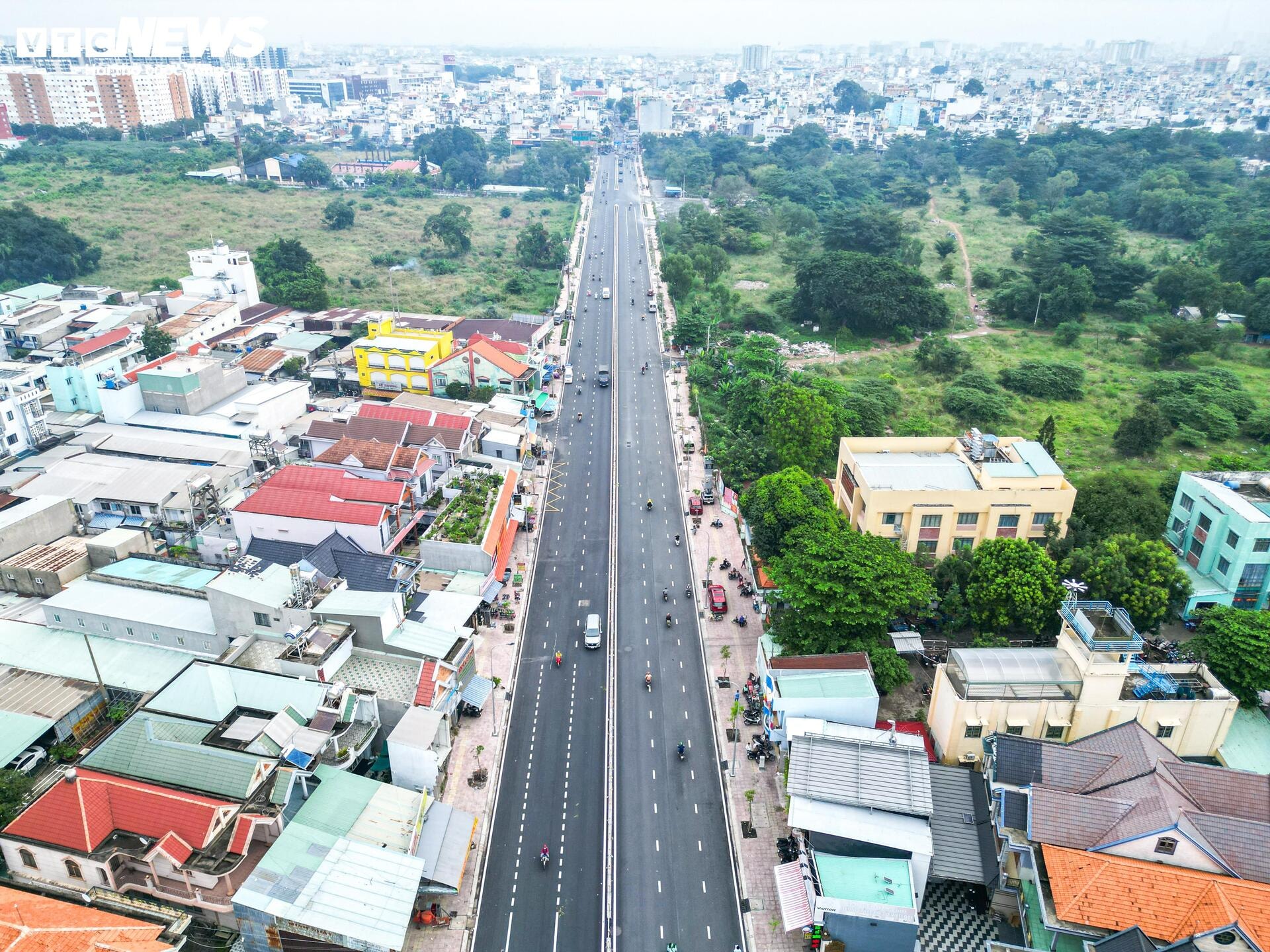 Diện mạo mới đường kết nối sân bay Tân Sơn Nhất trước ngày thông xe - 16