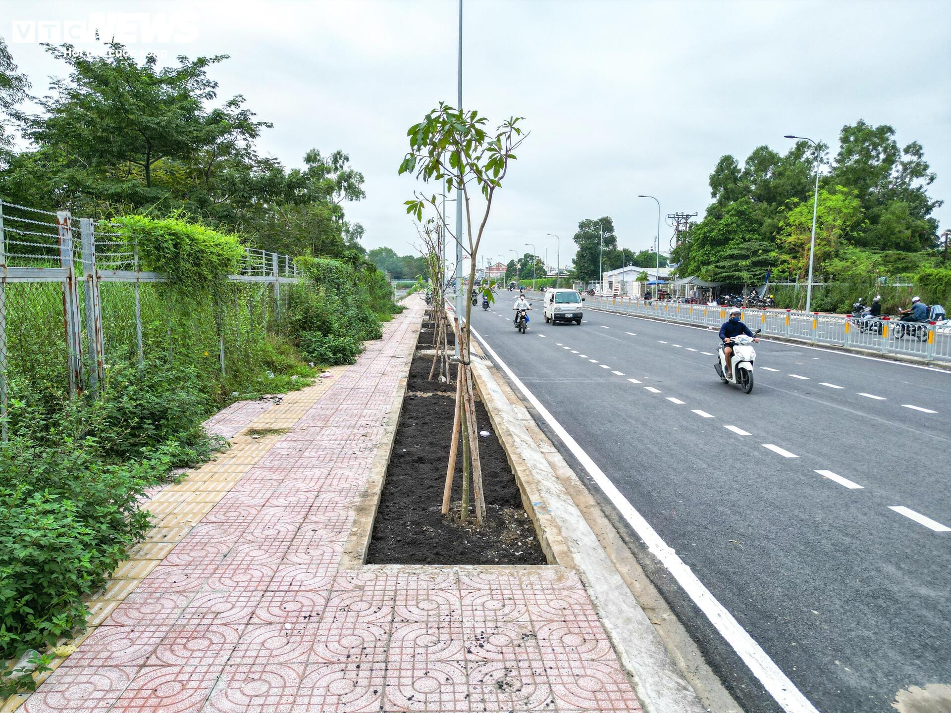 Diện mạo mới đường kết nối sân bay Tân Sơn Nhất trước ngày thông xe - 6