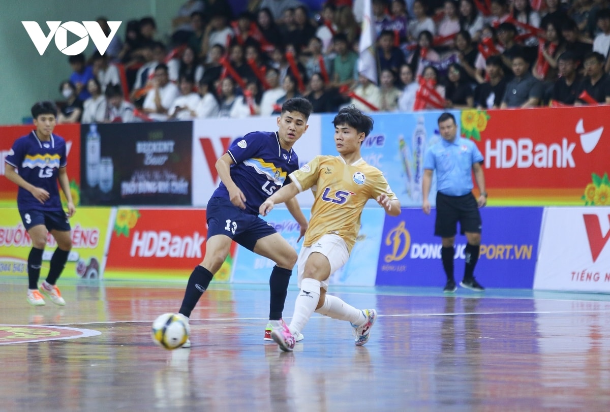 ket qua giai futsal hdbank cup quoc gia 2024 thai son nam thang chat vat hinh anh 2