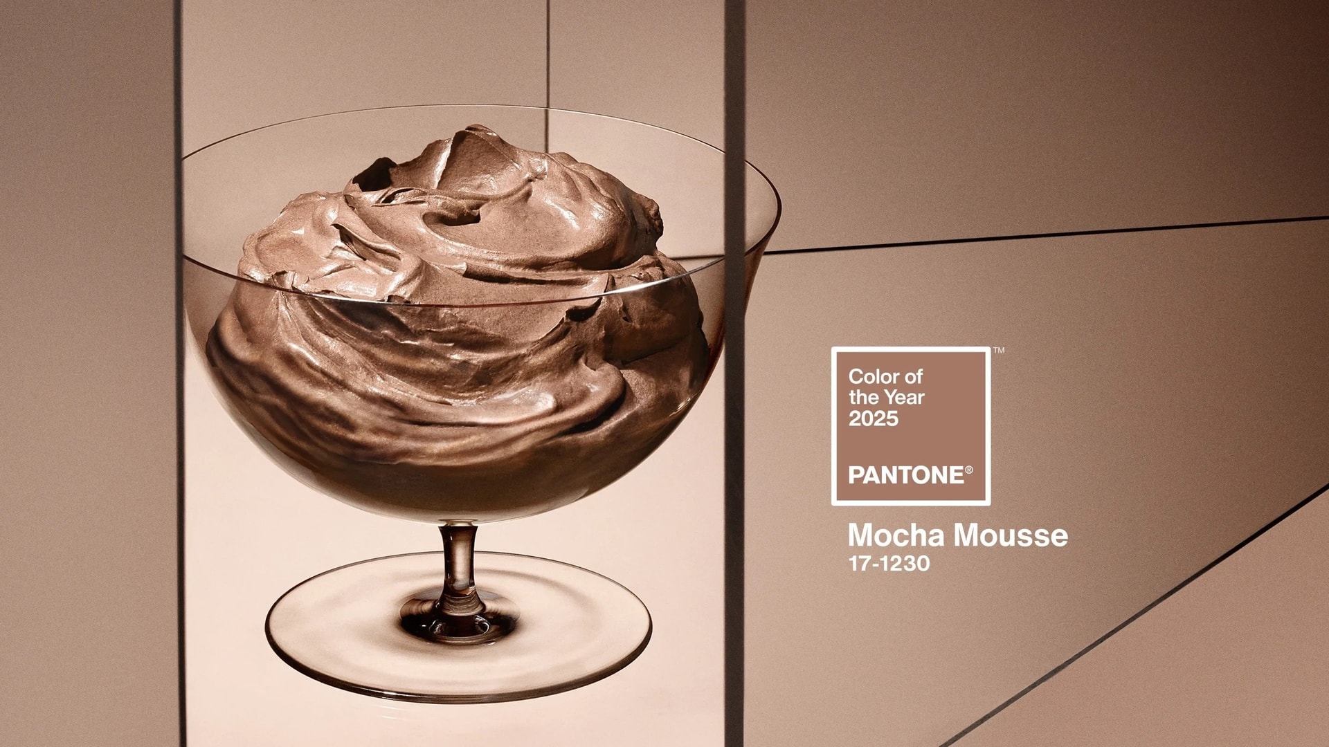 Màu sắc này có tên gọi chính thức là Mocha Mousse và mang số hiệu PANTONE 17-1230. (Ảnh: PANTONE)