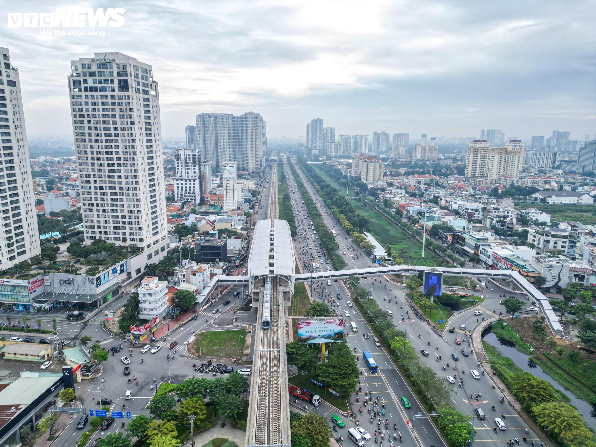 Cận cảnh loạt cầu bộ hành nối Metro Bến Thành-Suối Tiên - 11