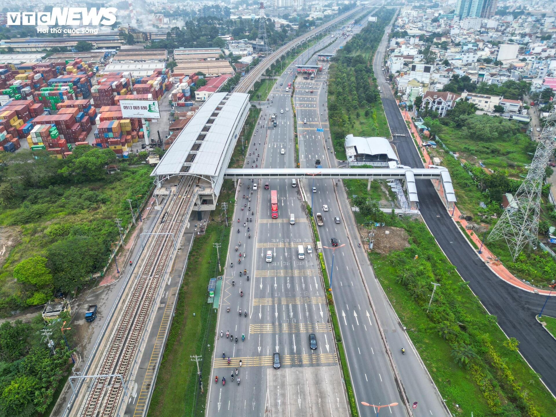 Cận cảnh loạt cầu bộ hành nối Metro Bến Thành-Suối Tiên - 4