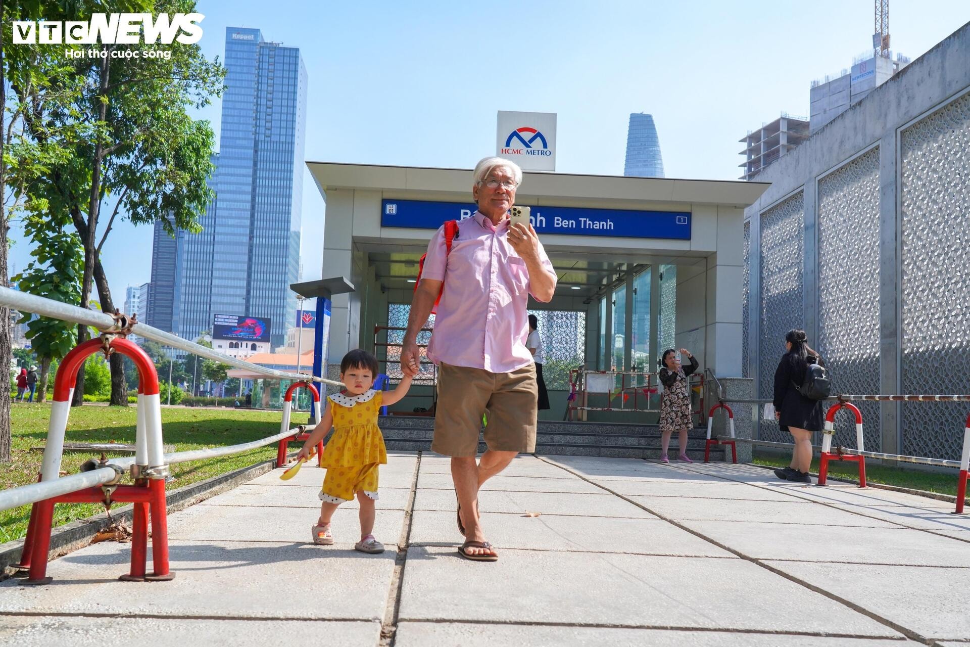 Metro số 1 đón khách nhí trải nghiệm trong ngày cuối chạy thử - 11