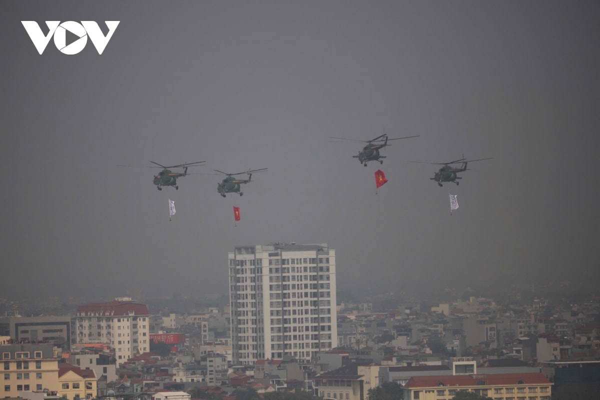 may bay su-30mk trinh dien tuyet ky vong khoan tha bay moi tren bau troi ha noi hinh anh 13