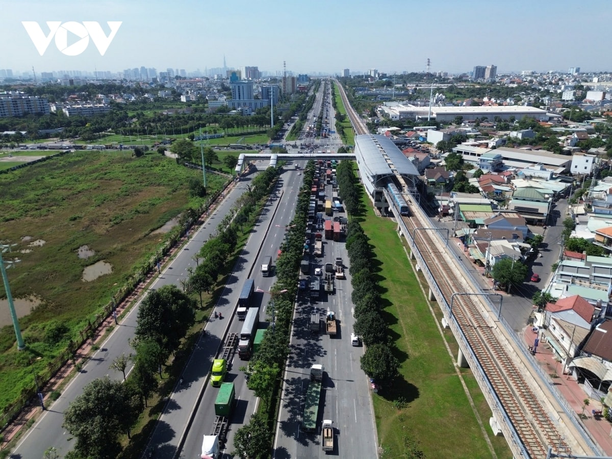 metro 1 la bieu tuong ve khat vong vuon minh cua tphcm hinh anh 5