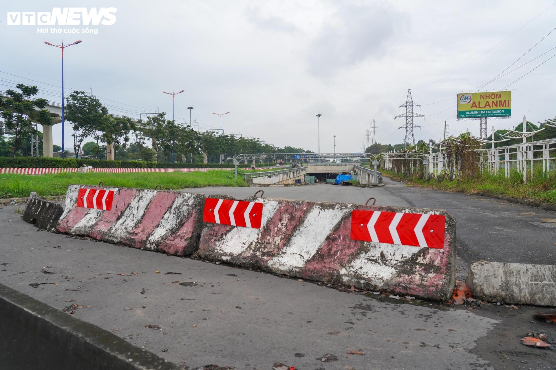 Cận cảnh 1km hầm chui xây 8 năm không xong ở cửa ngõ TP.HCM - 5