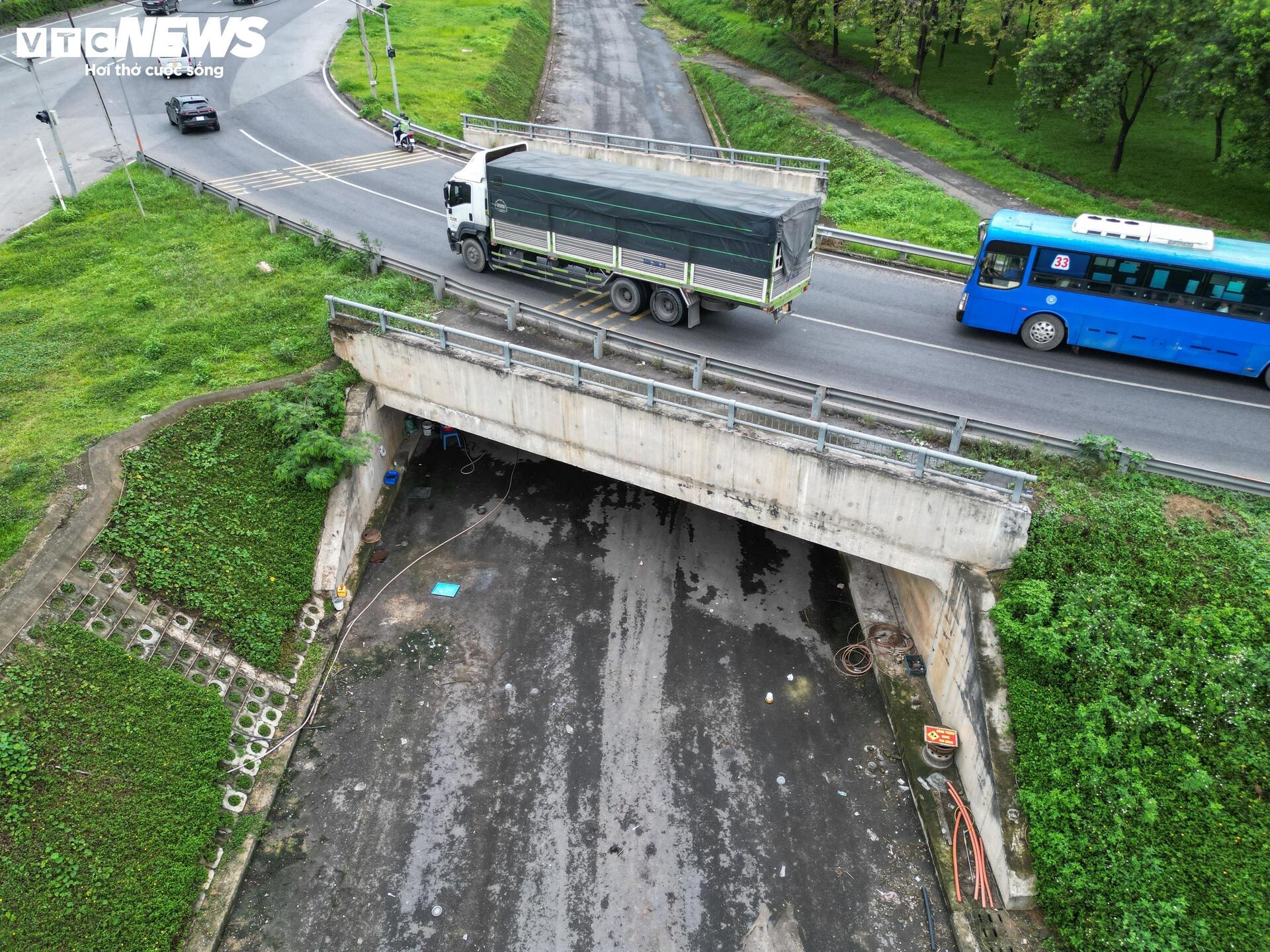 Cận cảnh 1km hầm chui xây 8 năm không xong ở cửa ngõ TP.HCM - 10