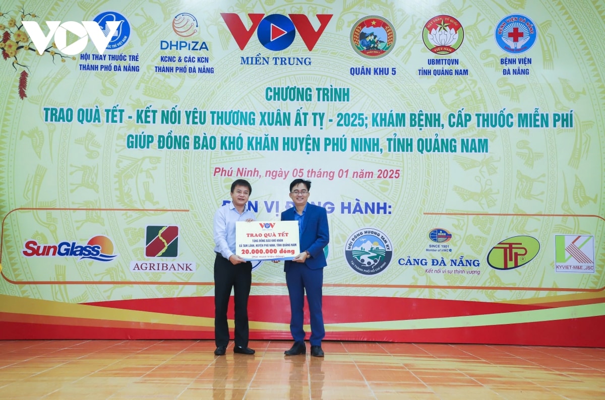 vov mien trung va cac don vi dong hanh mang tet som den dong bao ngheo quang nam hinh anh 18