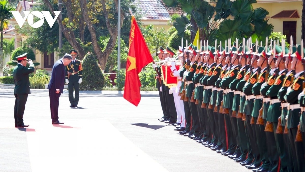 Tổng Bí thư Tô Lâm đến thăm và làm việc với Quân đoàn 34.