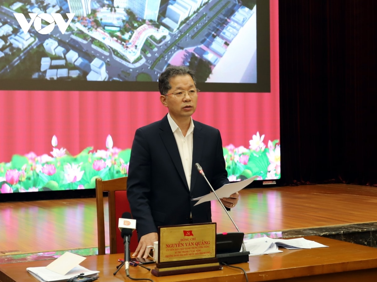 khẩn trương đào tạo nguồn nhân lực cho trung tâm tài chính thành phố Đà nẵng hình ảnh 3 khan truong dao tao nguon nhan luc cho trung tam tai chinh thanh pho Da nang hinh anh 3