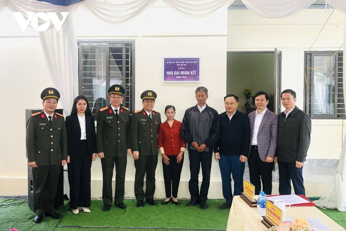 những ngôi nhà ấm tình đại đoàn kết ở lạng sơn hình ảnh 4 nhung ngoi nha am tinh dai doan ket o lang son hinh anh 4