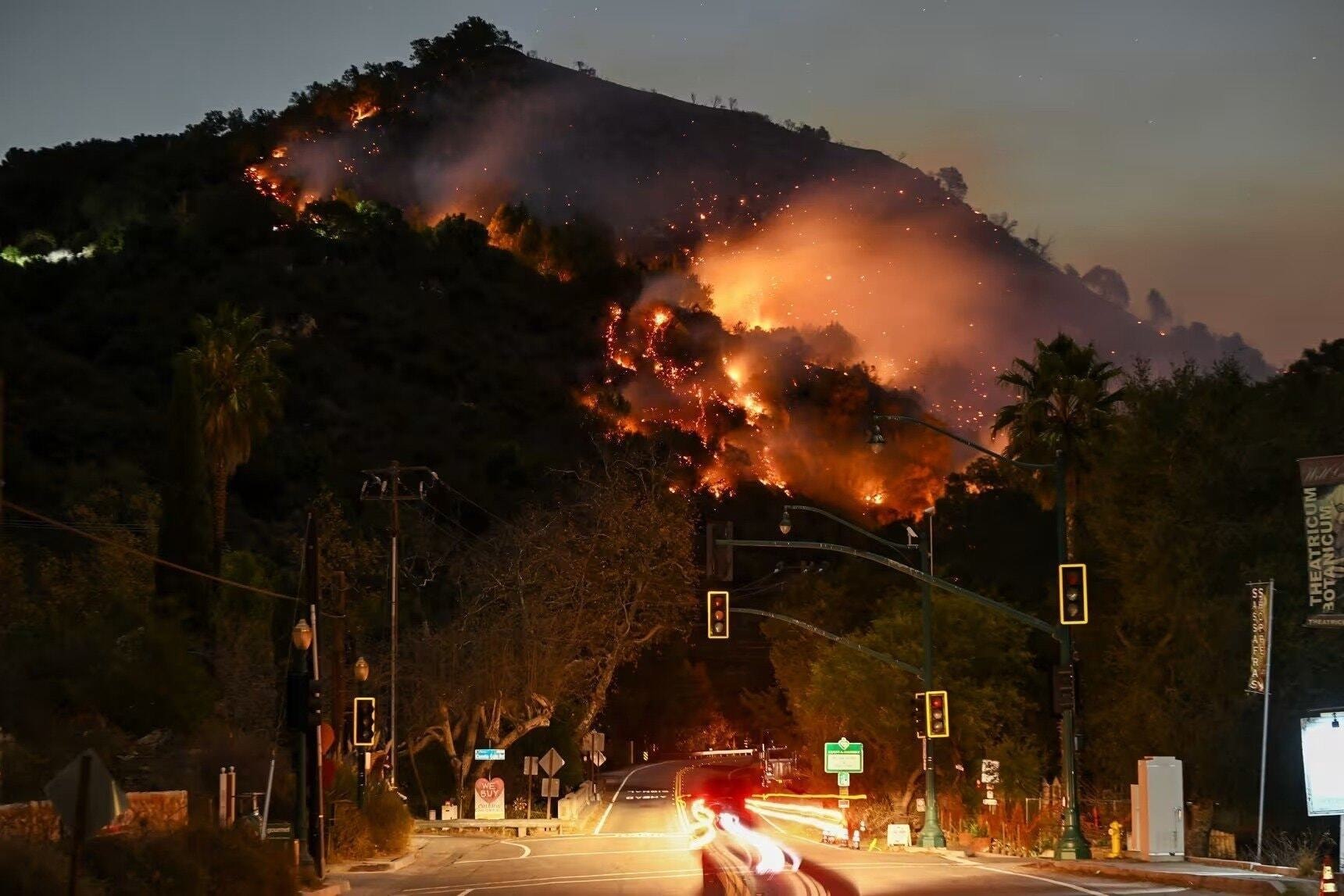 Nhiều đám cháy tại Los Angeles vẫn chưa được khống chế hoàn toàn.