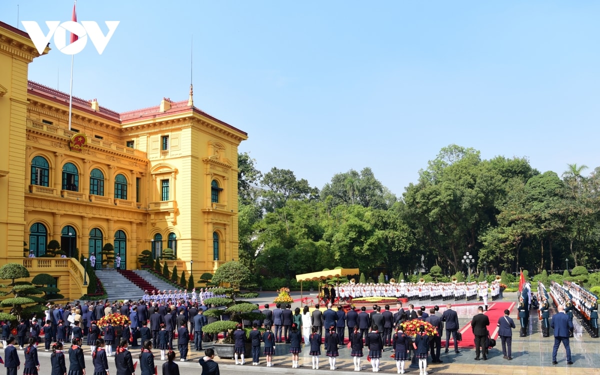 thu tuong pham minh chinh chu tri le don va hoi dam voi thu tuong nga hinh anh 1