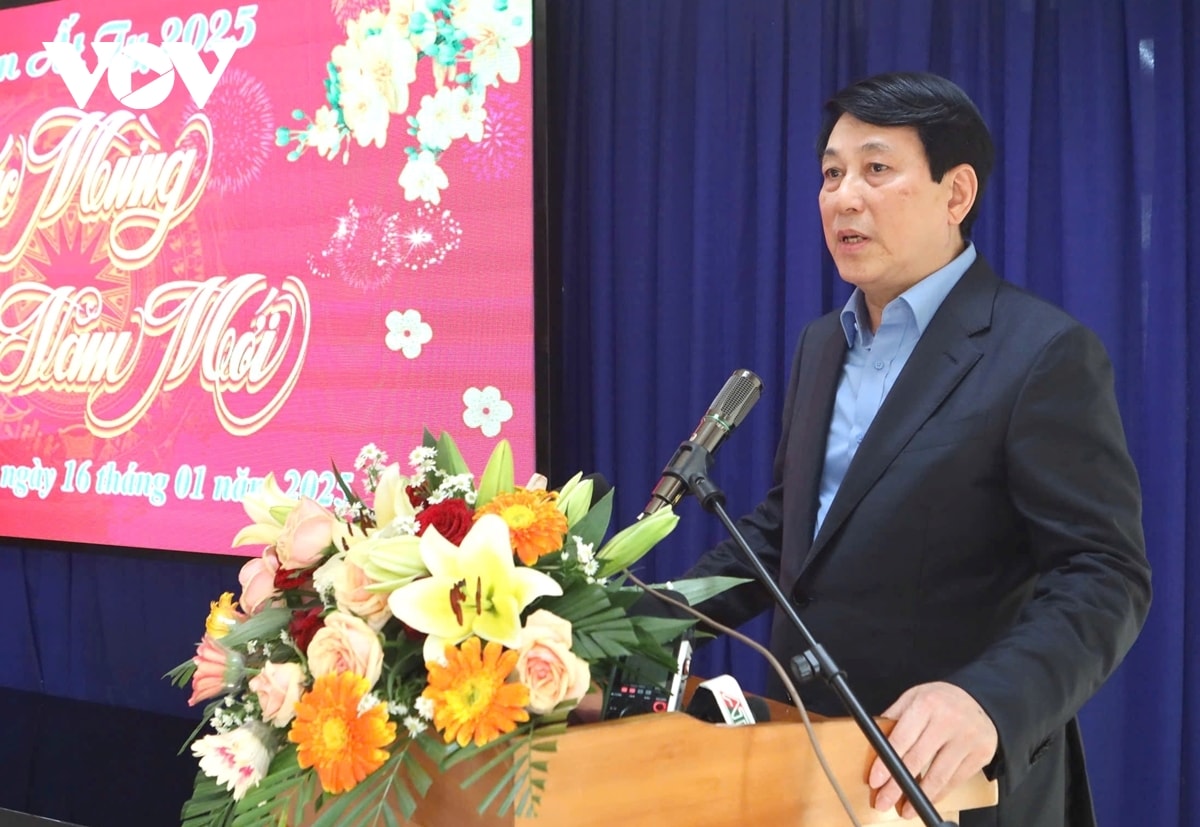 chủ tịch nước thăm, chúc tết Đảng bộ, chính quyền và nhân dân tỉnh an giang hình ảnh 3 chu tich nuoc tham, chuc tet Dang bo, chinh quyen va nhan dan tinh an giang hinh anh 3