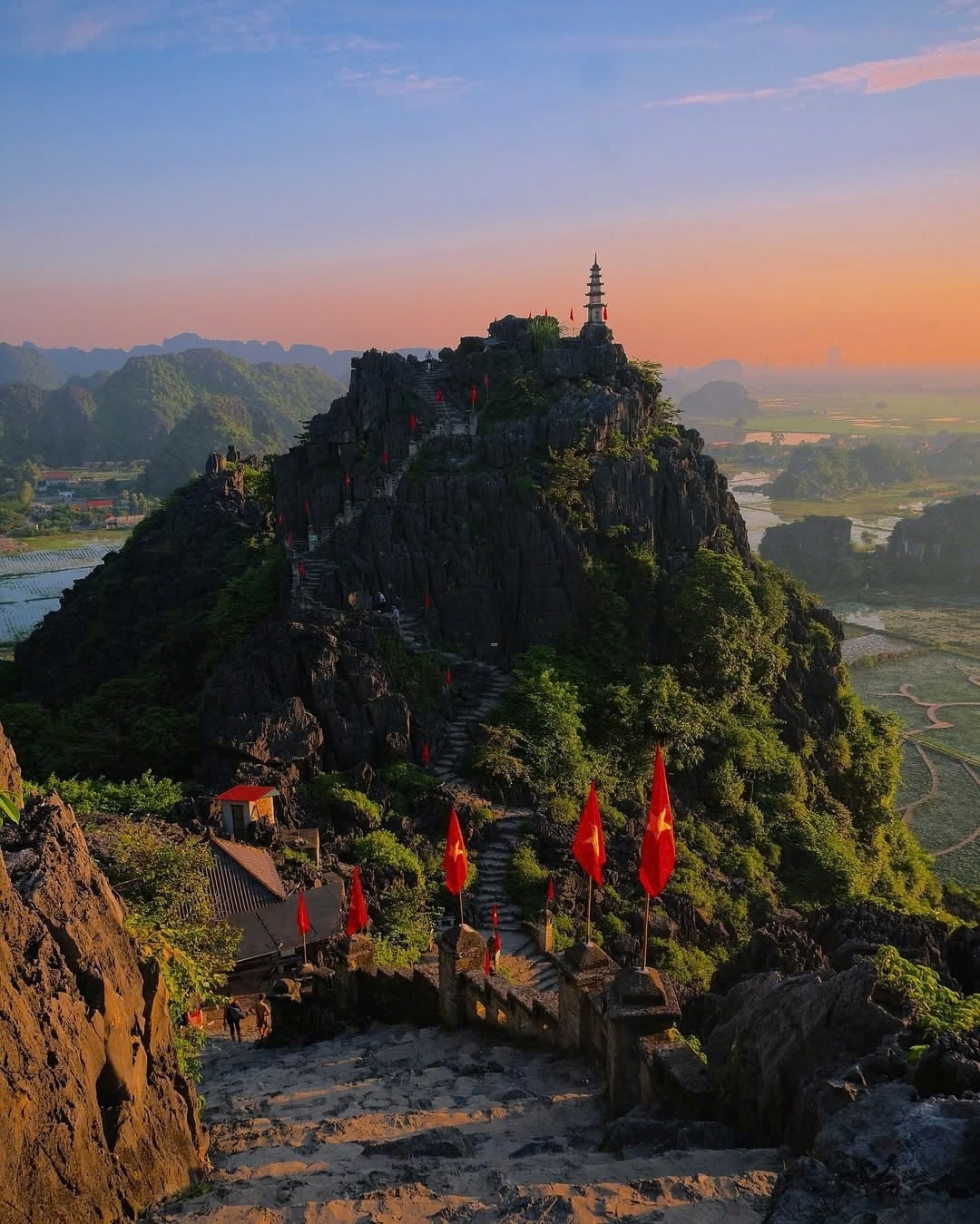 hang mua - diem du xuan duoc yeu thich bac nhat ninh binh hinh anh 1